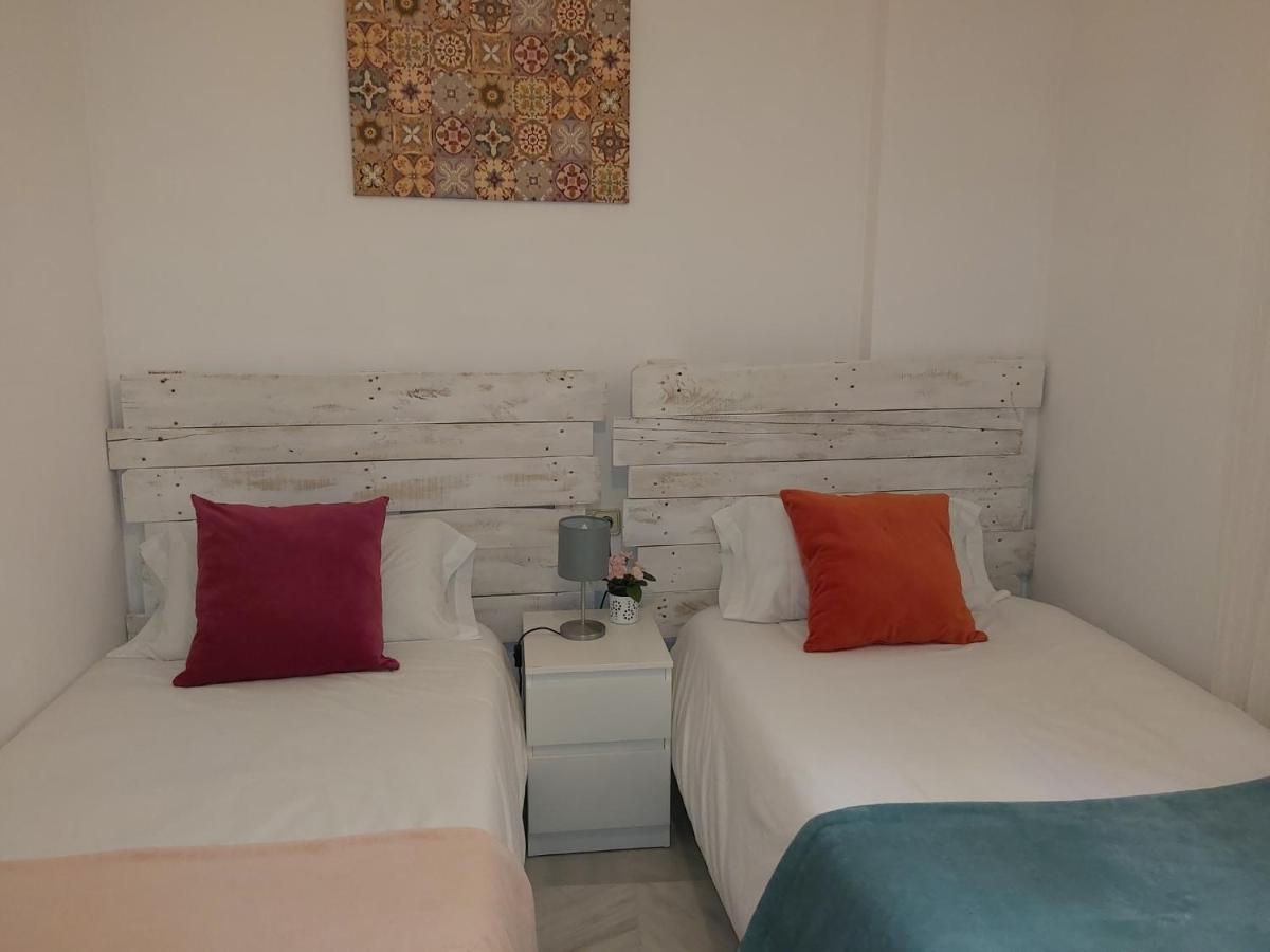 Apartamento San Luis. Plaza De Parking Gratis!!! 세비야 외부 사진