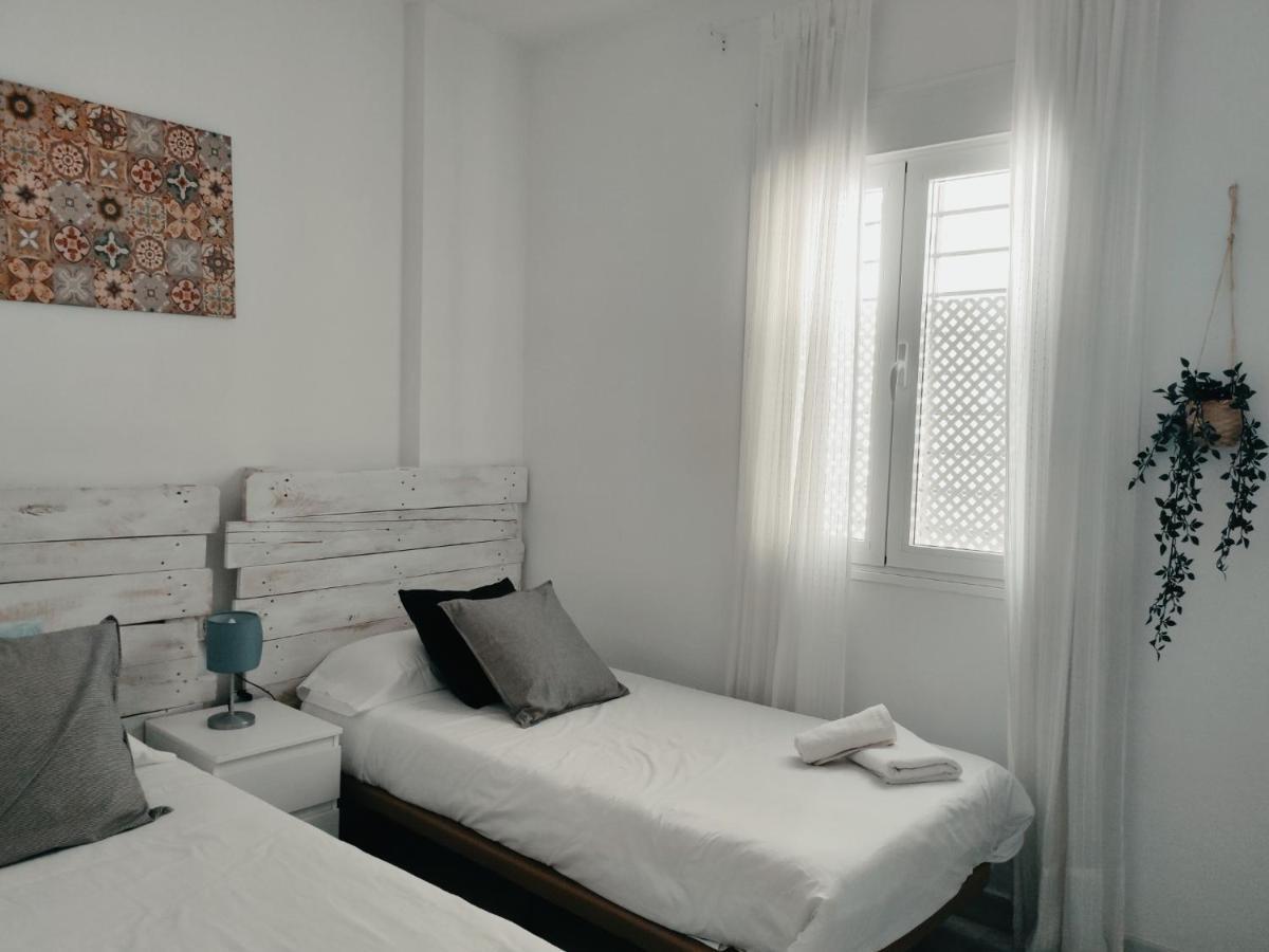 Apartamento San Luis. Plaza De Parking Gratis!!! 세비야 외부 사진