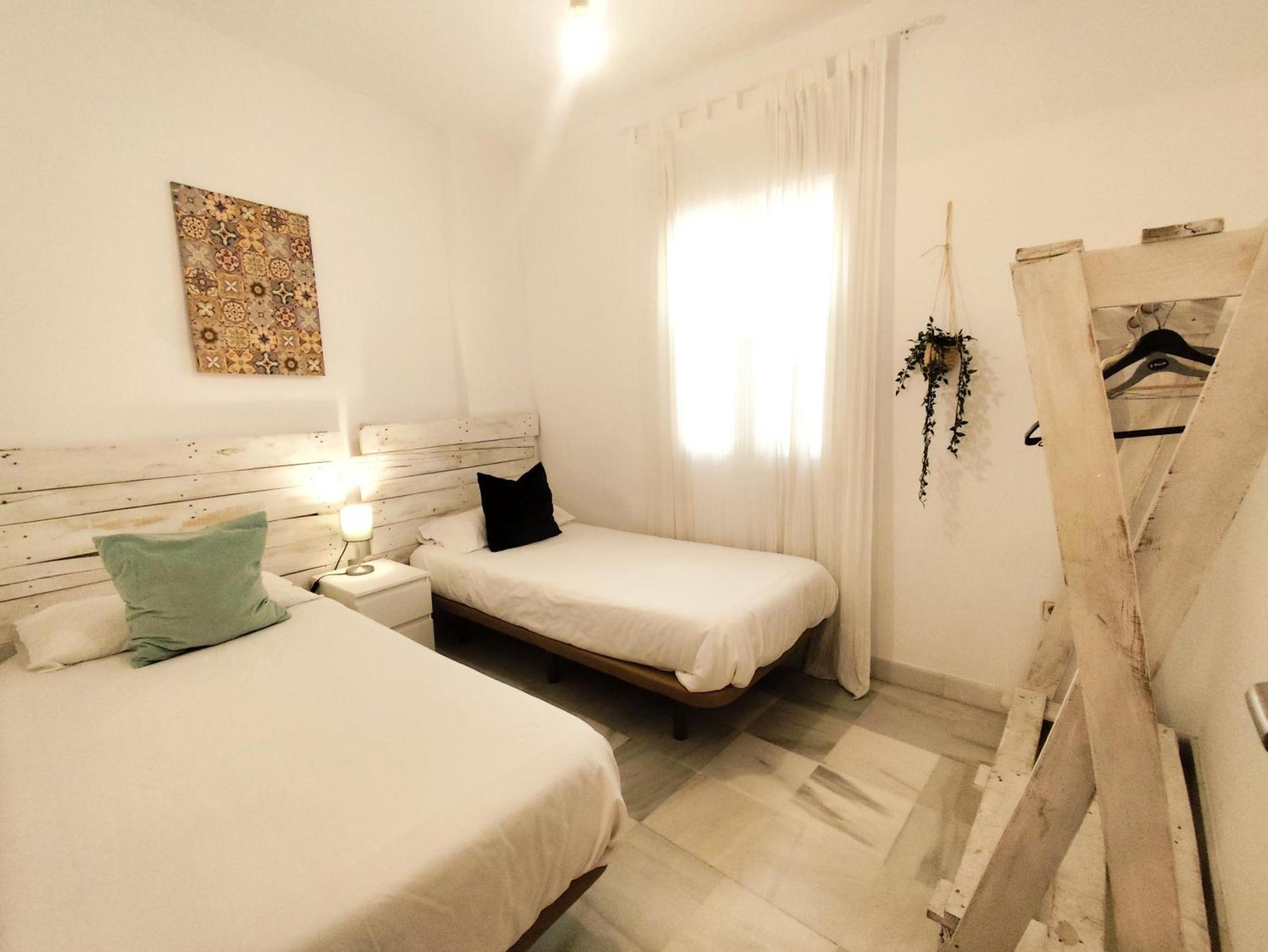 Apartamento San Luis. Plaza De Parking Gratis!!! 세비야 외부 사진